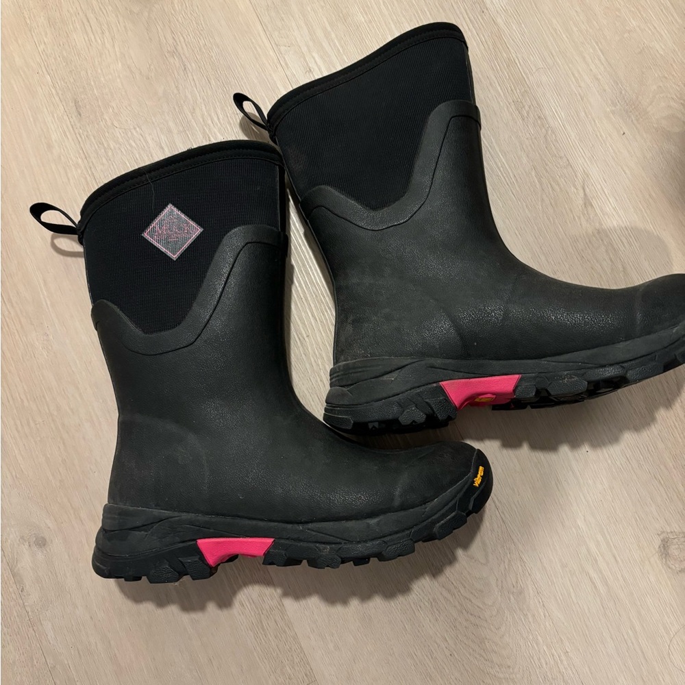 Original Muck Boots with minor wear